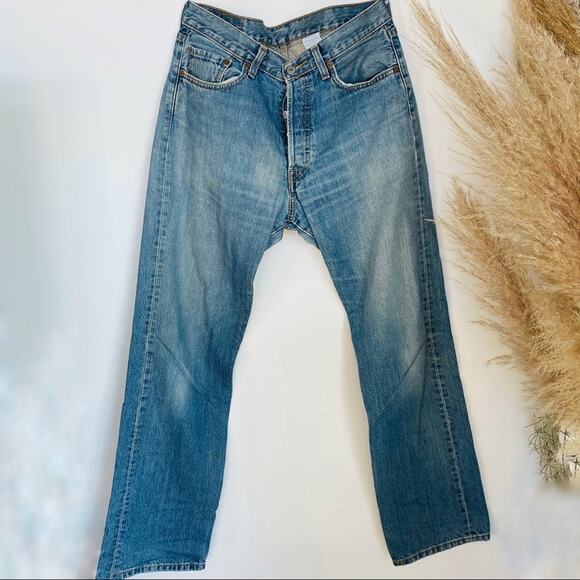 MENS LEVIS 501 33 x 34 Blue Denim Button Fly Denim Jeans Slim Skinny Straight - Picture 1 of 12